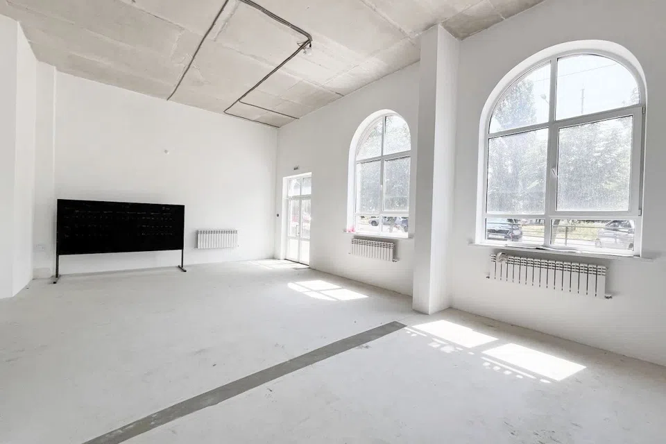 Сдаётся помещение своб. назначения, 135 м²