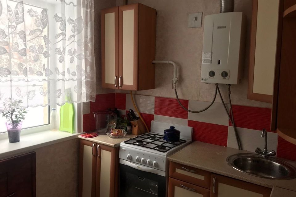 Сдаётся 1-комнатная квартира, 38 м²