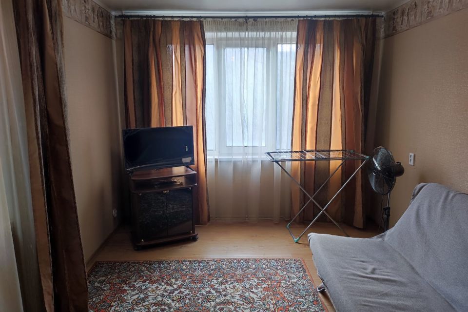 Сдаётся 1-комнатная квартира, 52 м²