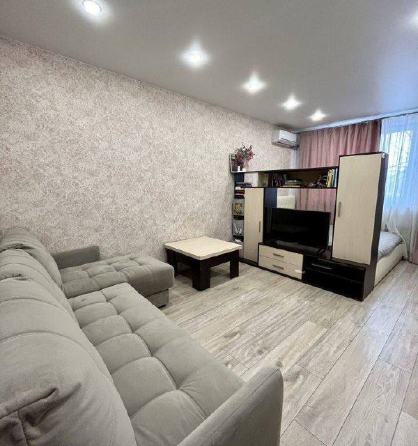 Сдаётся 2-комнатная квартира, 66 м²