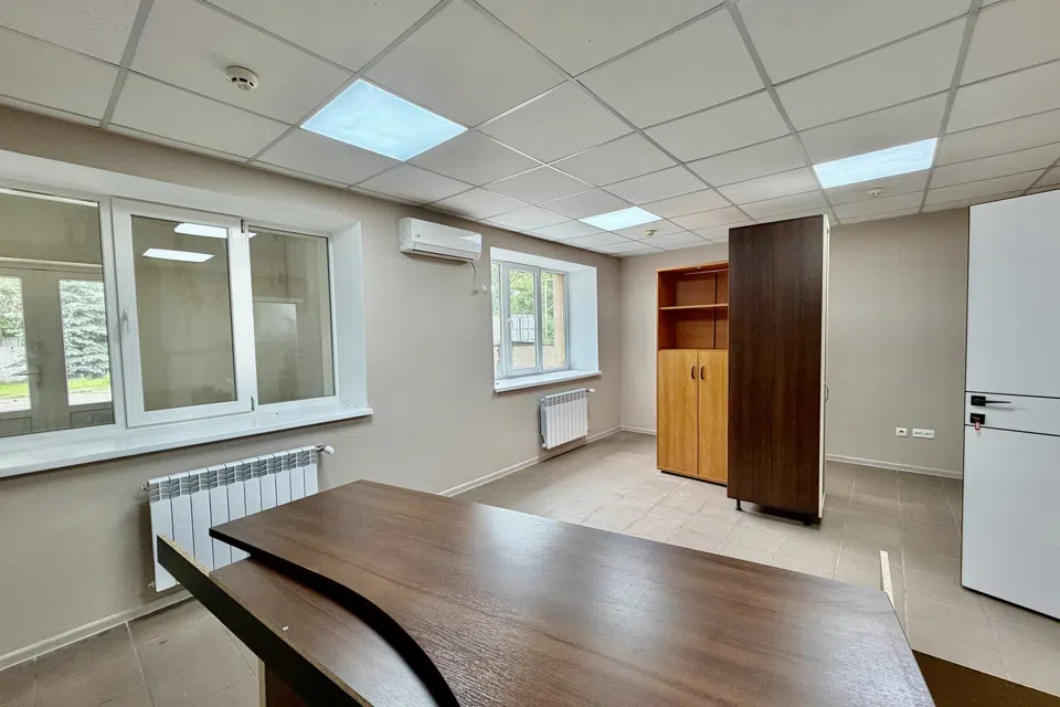 Сдаётся склад, 1500 м²