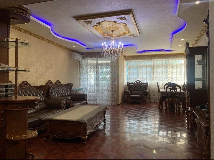 Сдаётся 2-комнатная квартира, 80 м²