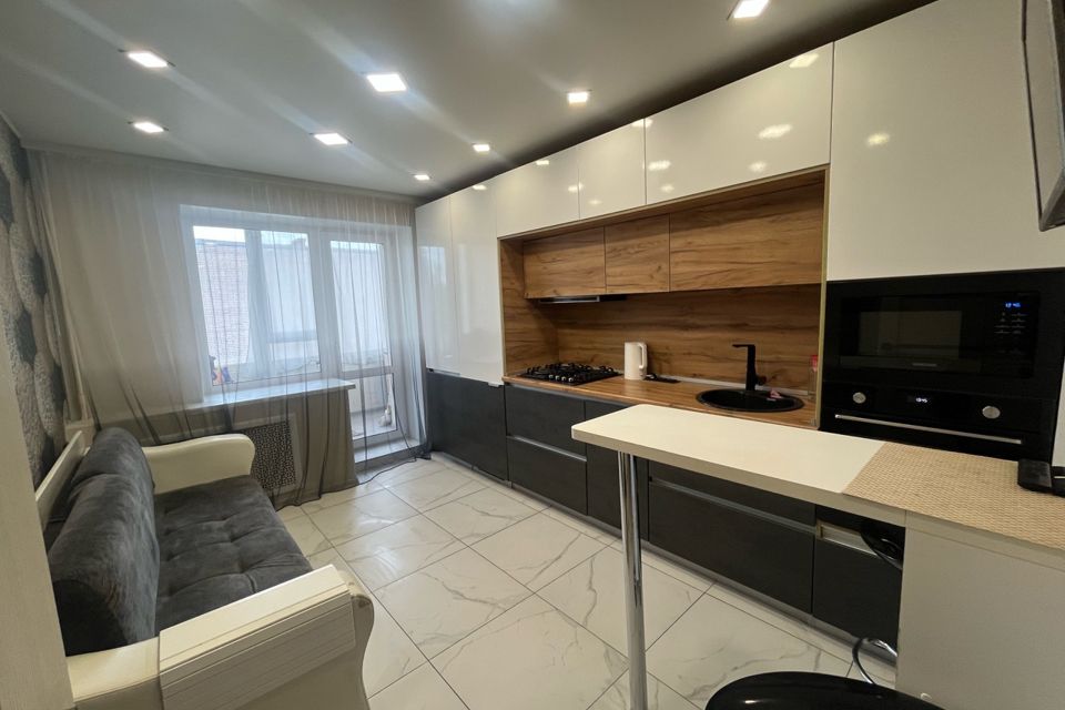 Сдаётся 2-комнатная квартира, 57.2 м²