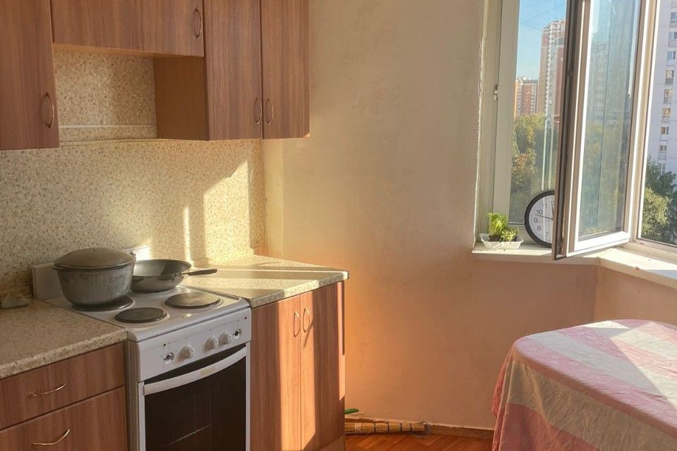 Сдаётся 1-комнатная квартира, 46 м²