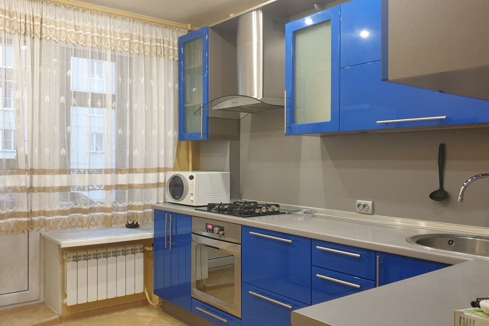 Сдаётся 2-комнатная квартира, 64 м²