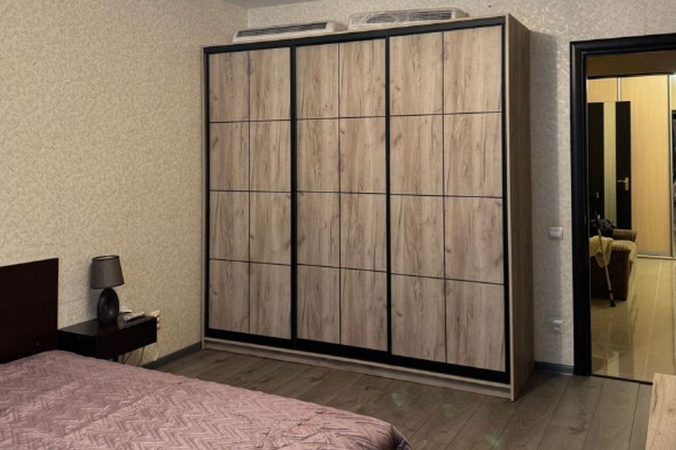 Сдаётся 2-комнатная квартира, 73 м²