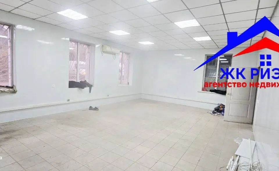 Сдаётся склад, 1100 м²