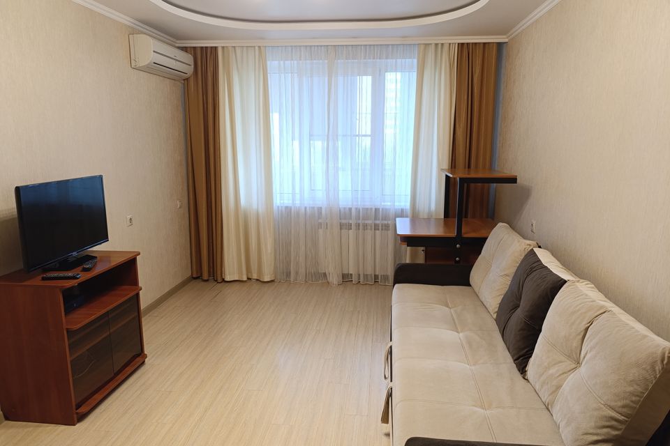 Сдаётся 1-комнатная квартира, 38 м²