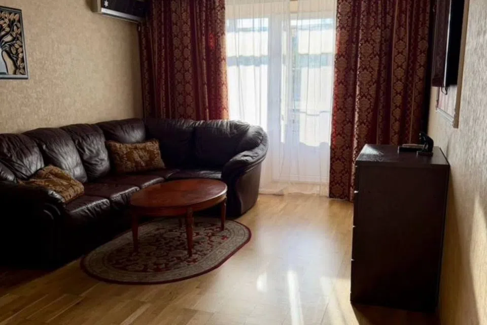 Сдаётся 3-комнатная квартира, 85.5 м²