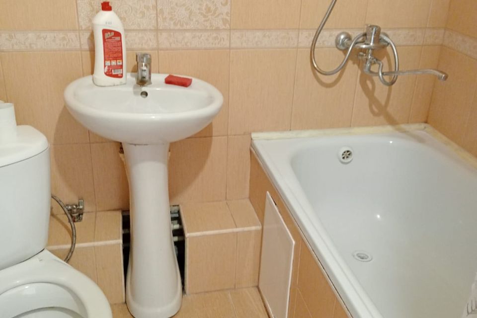 Сдаётся 1-комнатная квартира, 38 м²