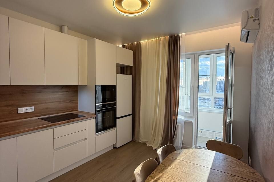 Сдаётся 2-комнатная квартира, 60 м²