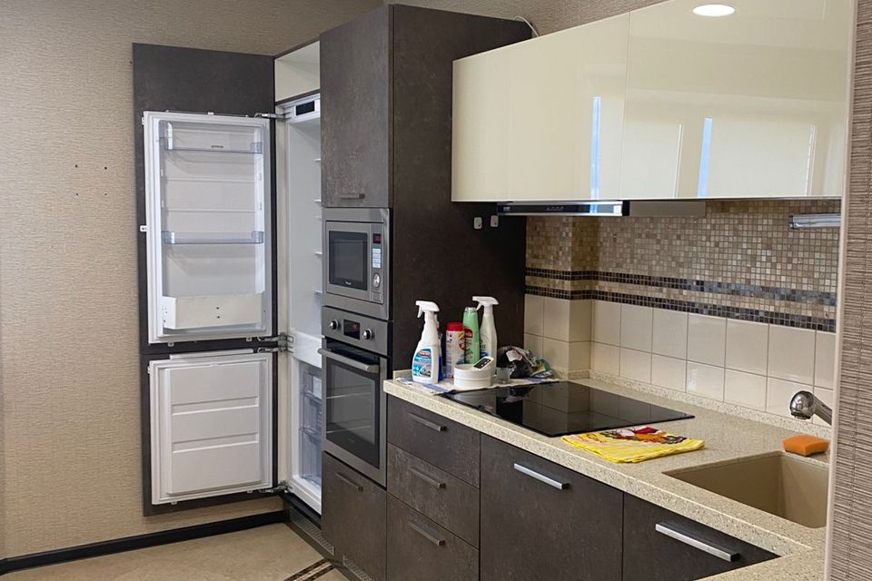 Сдаётся 2-комнатная квартира, 56.6 м²