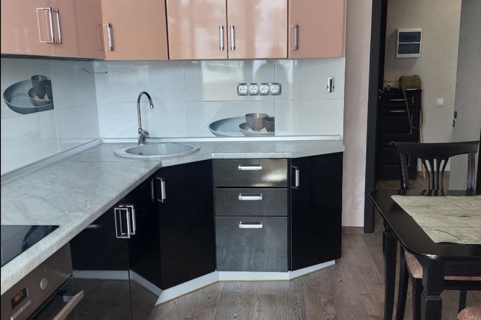 Сдаётся 1-комнатная квартира, 38 м²