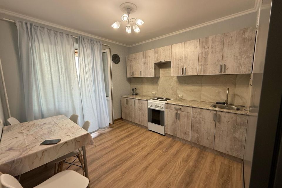 Сдаётся 1-комнатная квартира, 40 м²