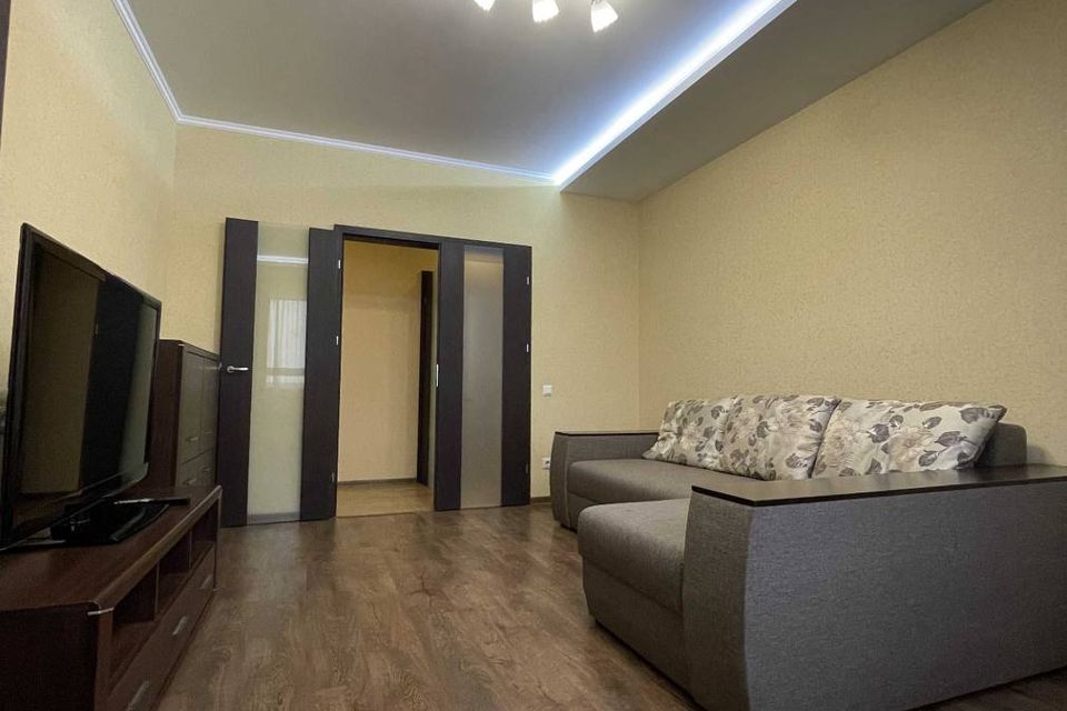 Сдаётся 2-комнатная квартира, 65 м²