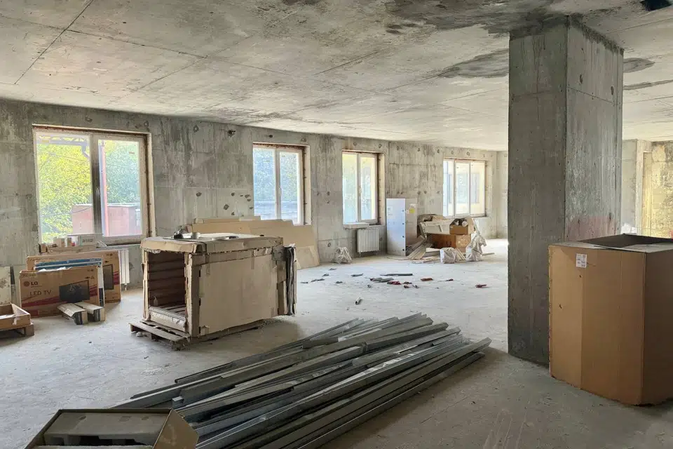 Сдаётся помещение своб. назначения, 214 м²