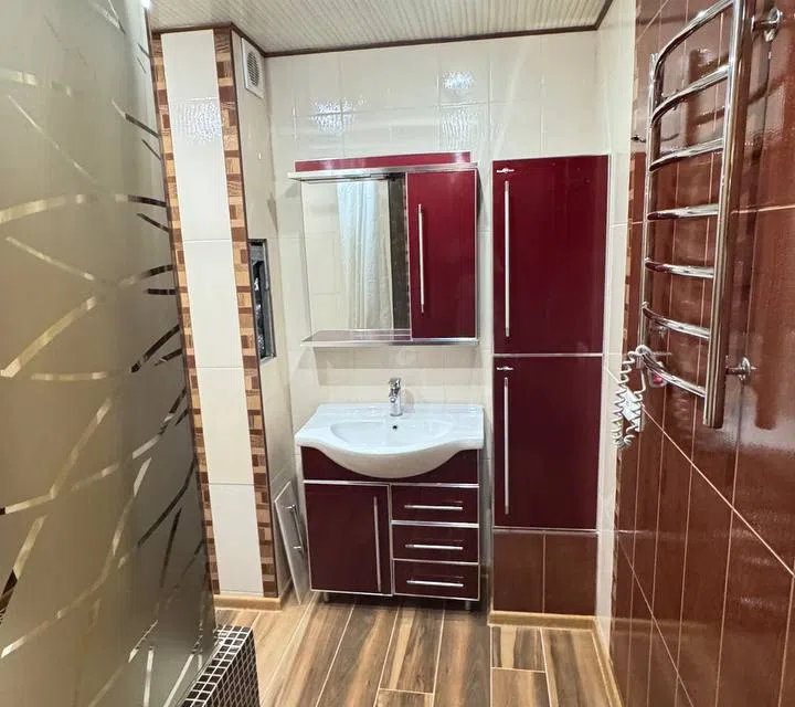 Сдаётся 2-комнатная квартира, 55 м²