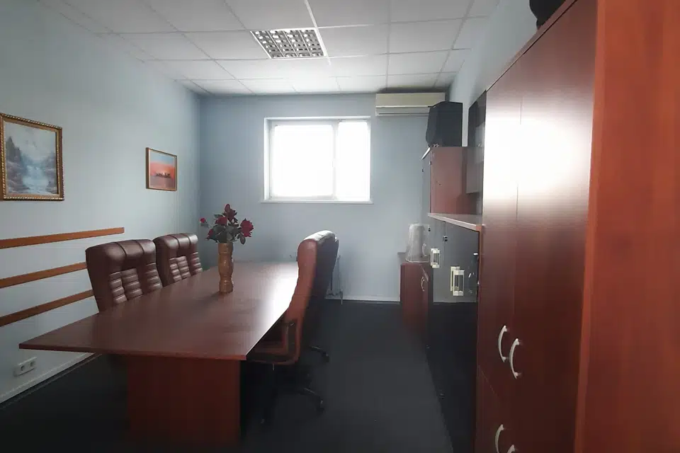 Сдаётся помещение своб. назначения, 150 м²