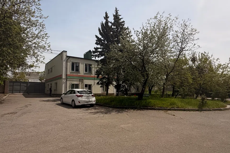 Сдаётся производственное помещение, 1400 м²