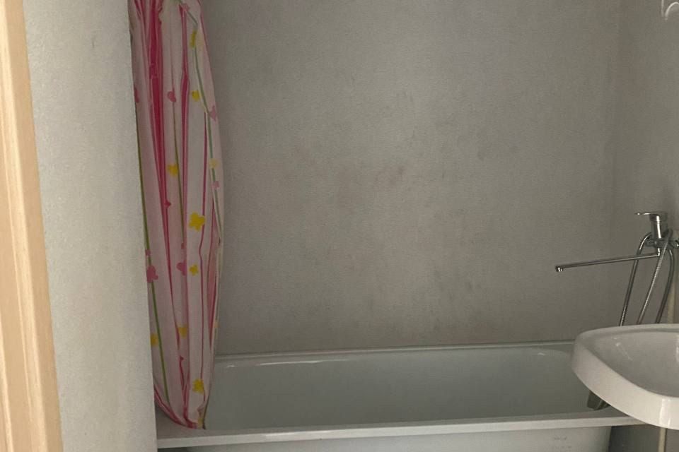 Сдаётся 1-комнатная квартира, 38 м²