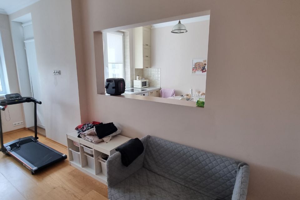 Сдаётся 4-комнатная квартира, 105 м²
