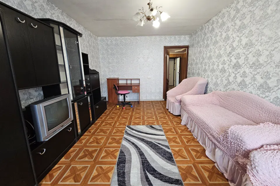 Сдаётся 2-комнатная квартира, 42 м²
