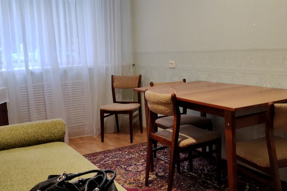 Сдаётся 2-комнатная квартира, 45 м²