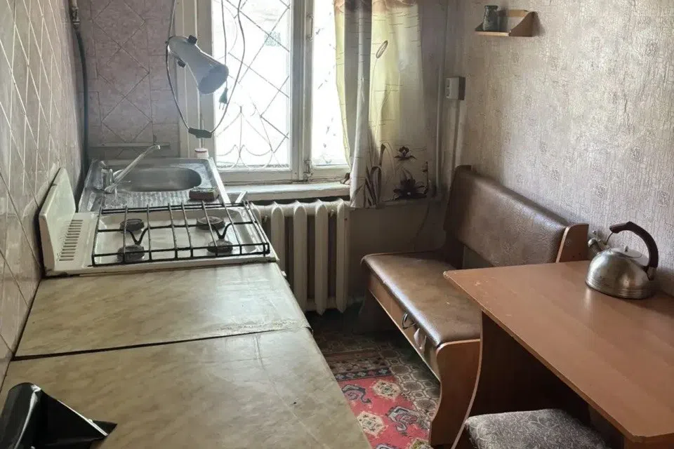Сдаётся 2-комнатная квартира, 160 м²