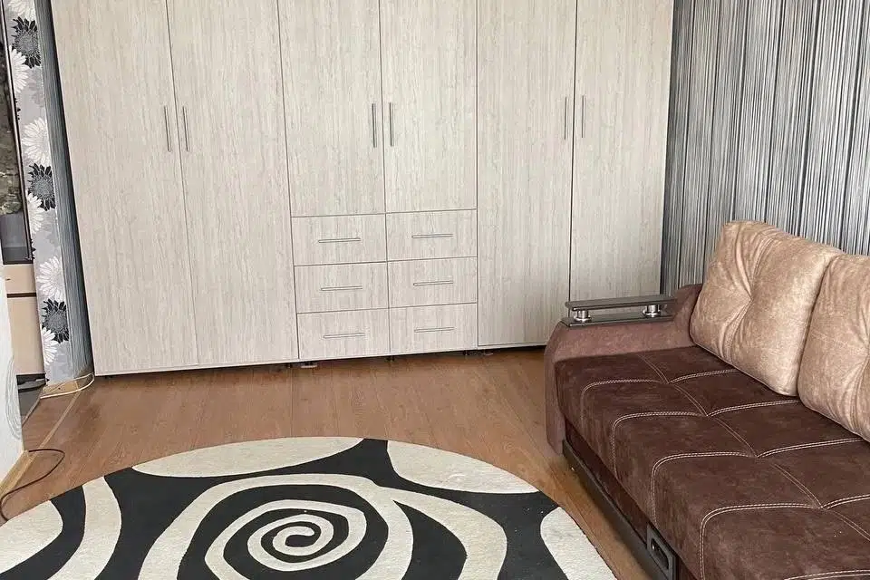 Сдаётся 2-комнатная квартира, 80 м²