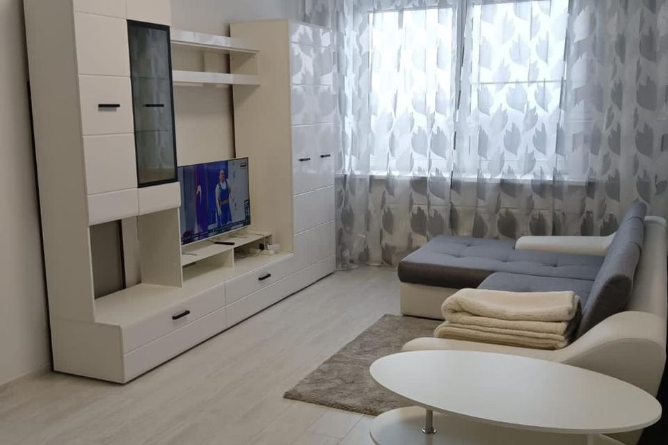 Сдаётся 1-комнатная квартира, 43 м²