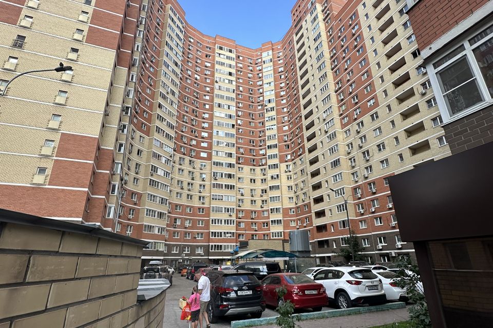 Сдаётся 2-комнатная квартира, 67 м²