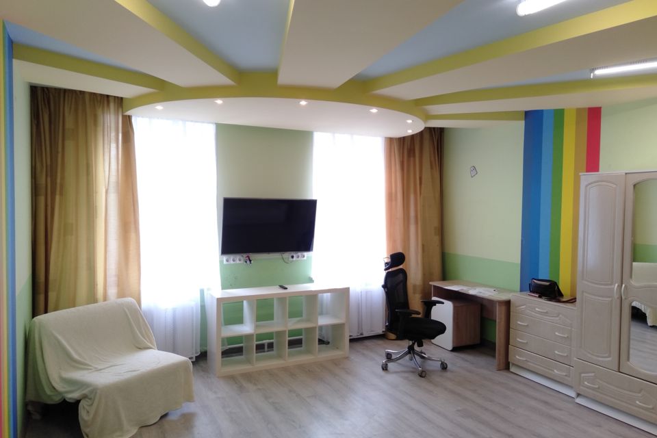 Сдаётся 2-комнатная квартира, 75 м²