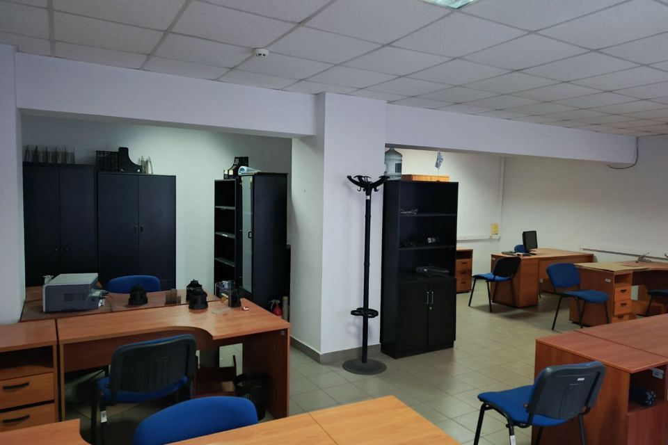 Сдаётся офис, 750 м²