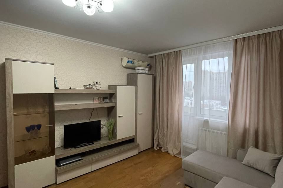 Сдаётся 1-комнатная квартира, 39 м²