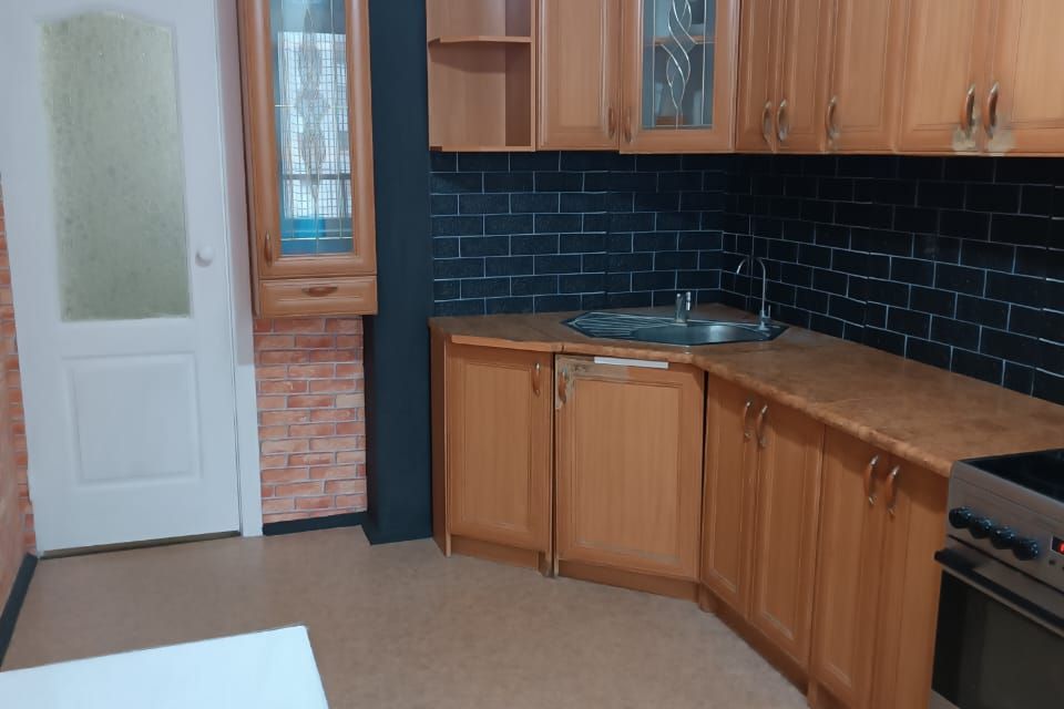 Сдаётся 2-комнатная квартира, 59.8 м²