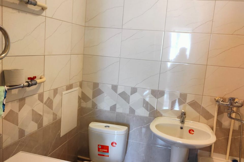 Сдаётся 1-комнатная квартира, 42 м²