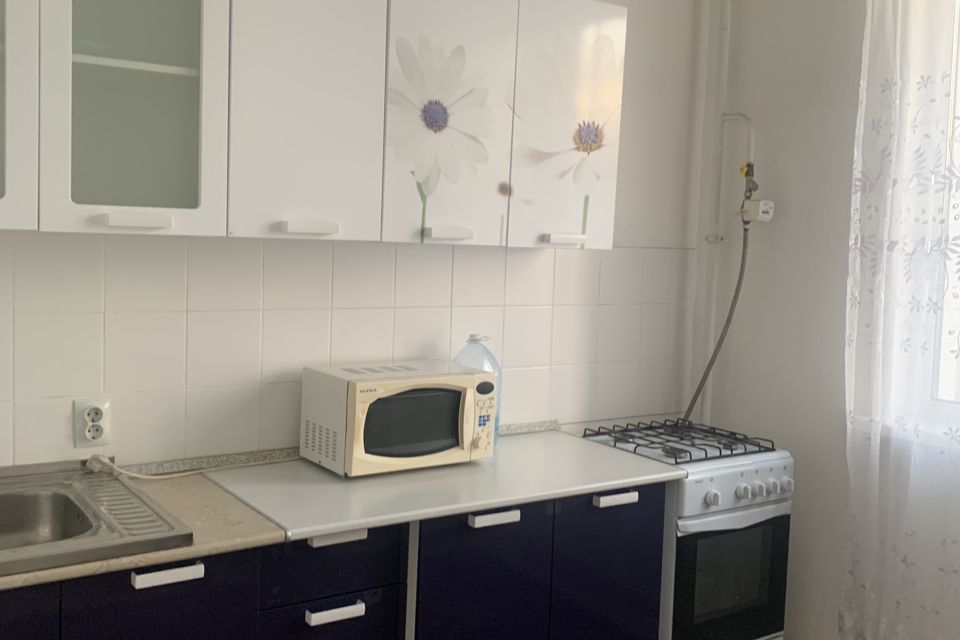 Сдаётся 1-комнатная квартира, 42 м²