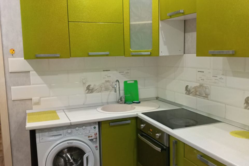 Сдаётся 2-комнатная квартира, 72 м²