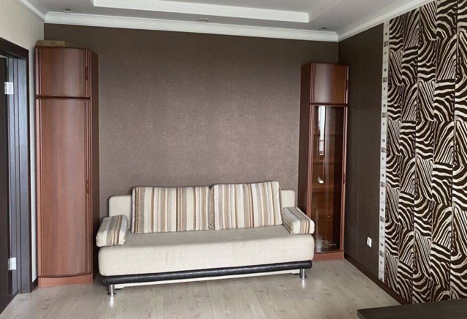 Сдаётся 1-комнатная квартира, 42 м²