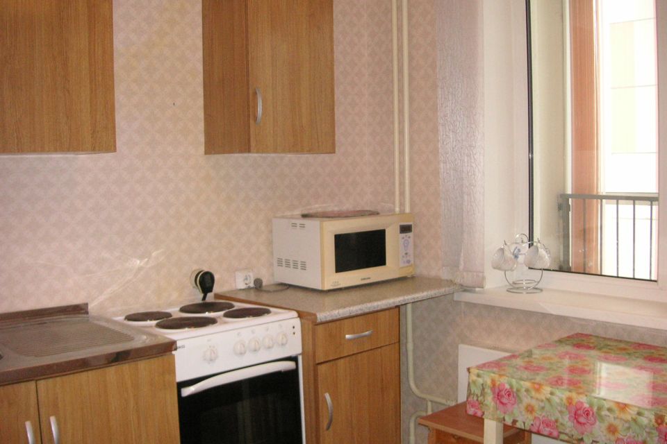 Сдаётся 2-комнатная квартира, 64 м²