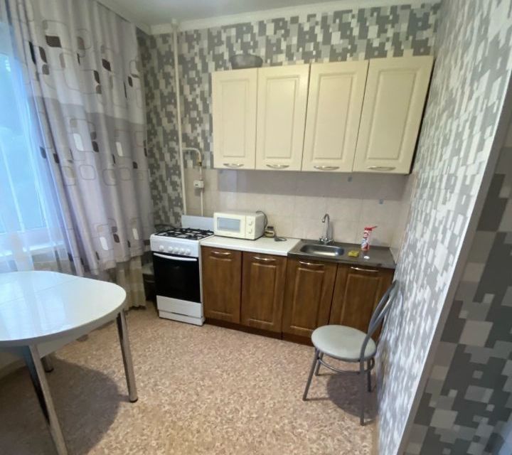 Сдаётся 1-комнатная квартира, 38 м²
