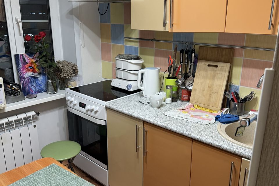 Сдаётся 1-комнатная квартира, 42 м²