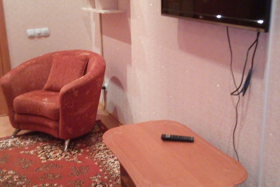 Сдаётся 2-комнатная квартира, 56 м²