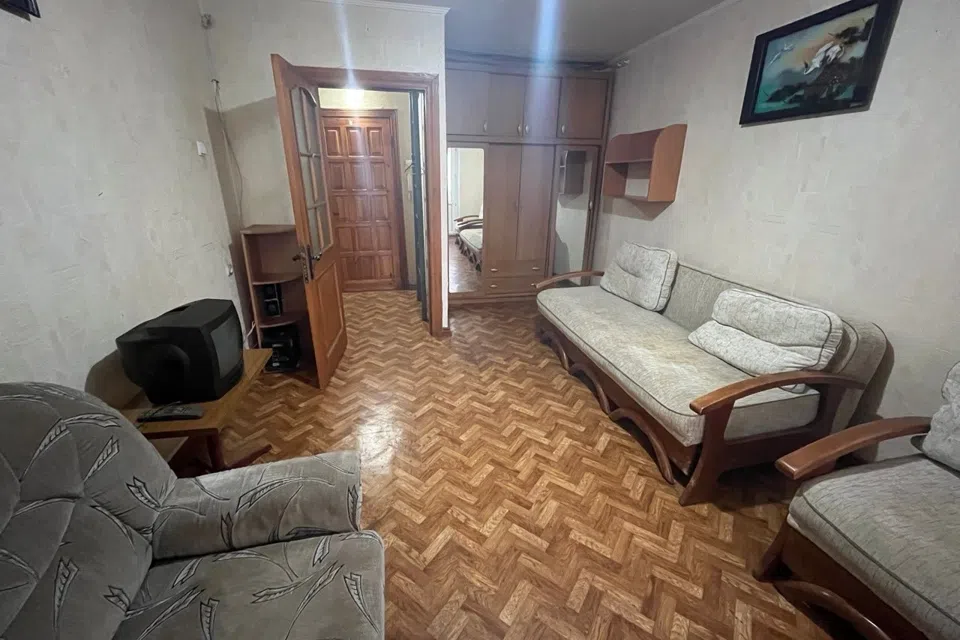 Сдаётся 1-комнатная квартира, 35 м²
