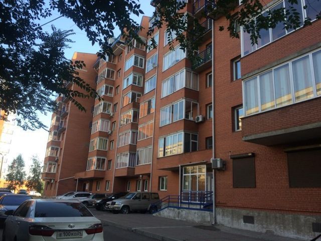 Сдаётся 1-комнатная квартира, 51 м²