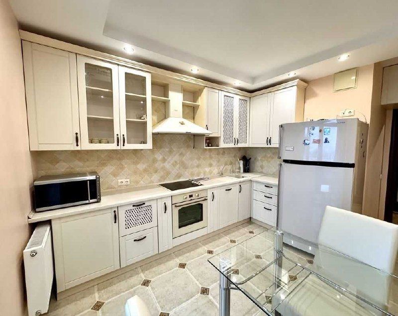 Сдаётся 1-комнатная квартира, 53 м²