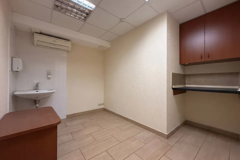 Сдаётся помещение своб. назначения, 250 м²