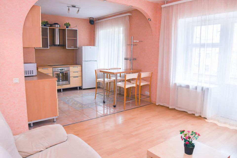 Сдаётся 1-комнатная квартира, 57 м²