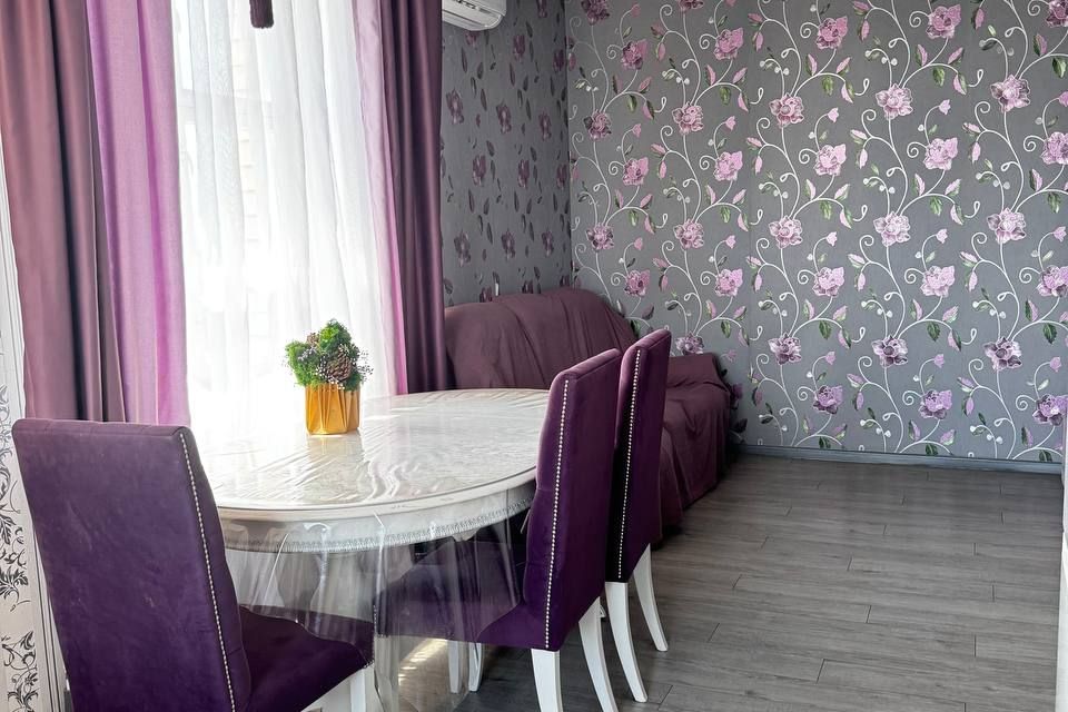 Сдаётся 2-комнатная квартира, 68.8 м²