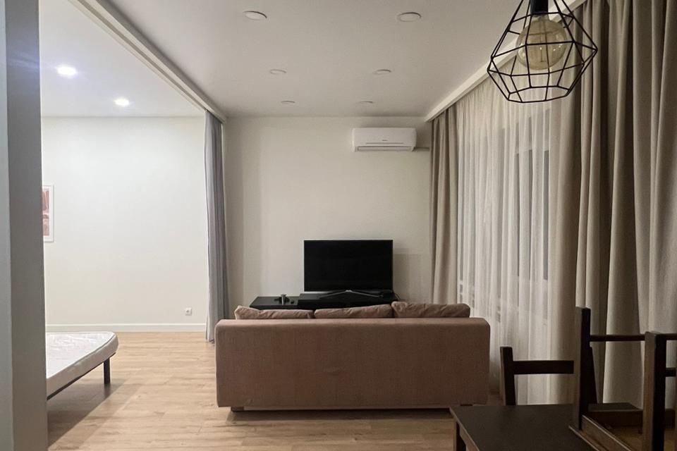 Сдаётся 1-комнатная квартира, 50 м²